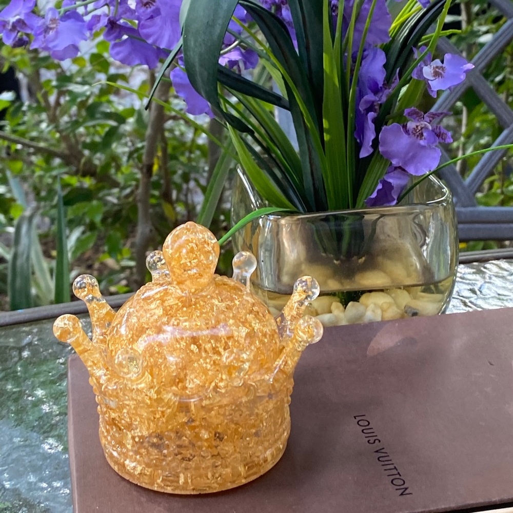 Gold Crown Decorative Resin Art Box - Picture 16 of 16